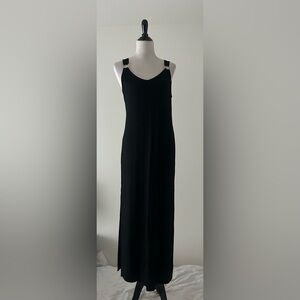 Green envelope M never worn stretchy Black Maxi Dress